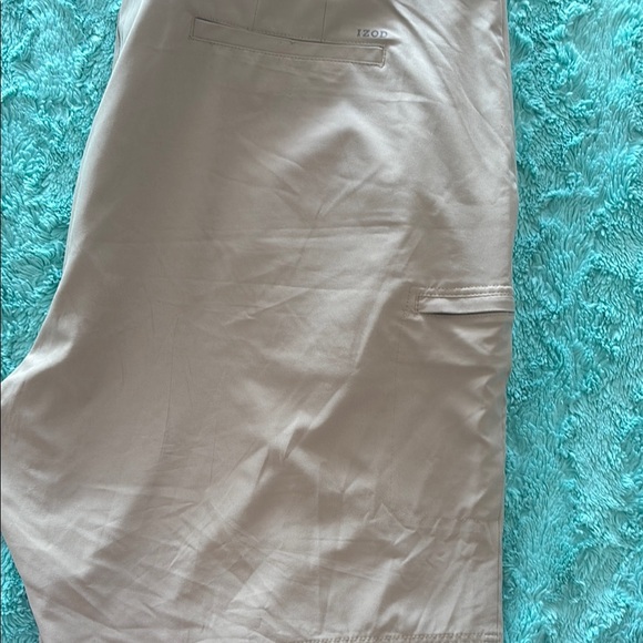 🦸♂️Big & Tall- Izod 52” Golf Flat Front Shorts - Tan - Picture 3 of 4